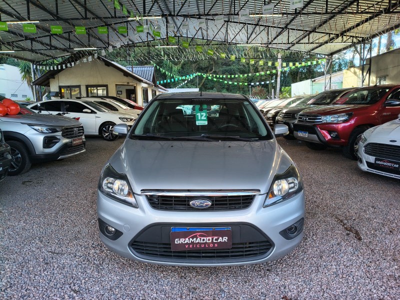 FOCUS 1.6 SE PLUS 16V FLEX 4P MANUAL - 2012 - CANELA