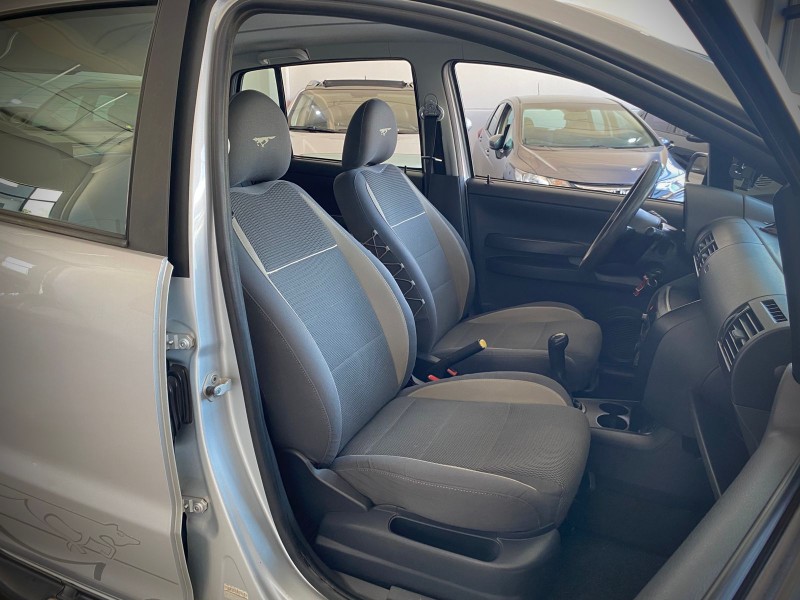 CROSSFOX 1.6 MI FLEX 8V 4P MANUAL - 2010 - LAJEADO