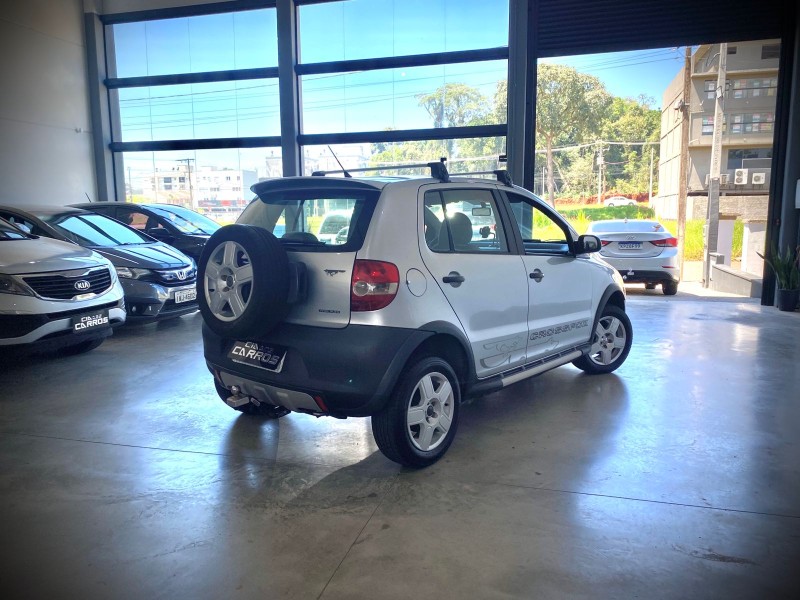 CROSSFOX 1.6 MI FLEX 8V 4P MANUAL - 2010 - LAJEADO