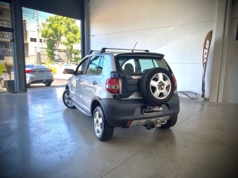 CROSSFOX 1.6 MI FLEX 8V 4P MANUAL - 2010 - LAJEADO