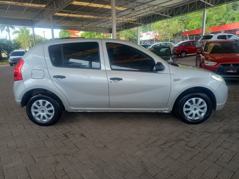 SANDERO 1.0 AUTHENTIQUE 16V FLEX 4P MANUAL - 2011 - CAXIAS DO SUL