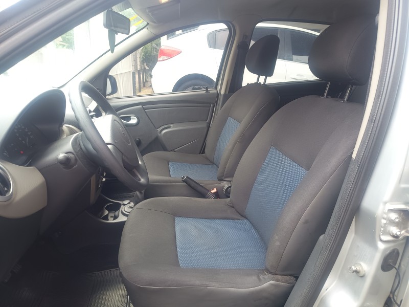 SANDERO 1.0 AUTHENTIQUE 16V FLEX 4P MANUAL - 2011 - CAXIAS DO SUL