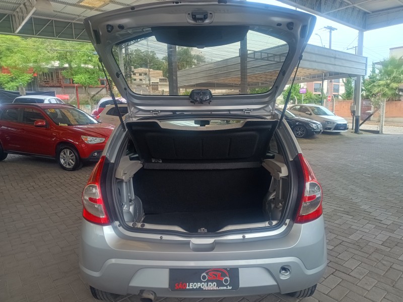 SANDERO 1.0 AUTHENTIQUE 16V FLEX 4P MANUAL - 2011 - CAXIAS DO SUL
