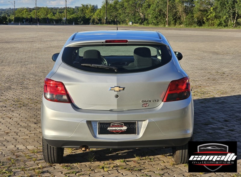 ONIX 1.4 MPFI LTZ 8V FLEX 4P AUTOMÁTICO - 2015 - ANTôNIO PRADO