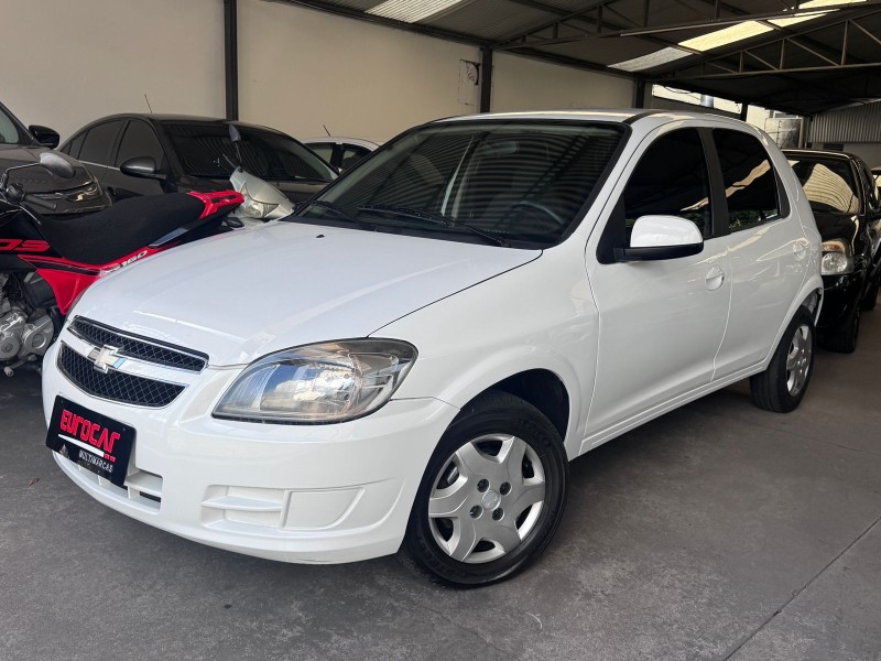 CHEVROLET - CELTA - 2014/2015 - Branca - R$ 33.900,00