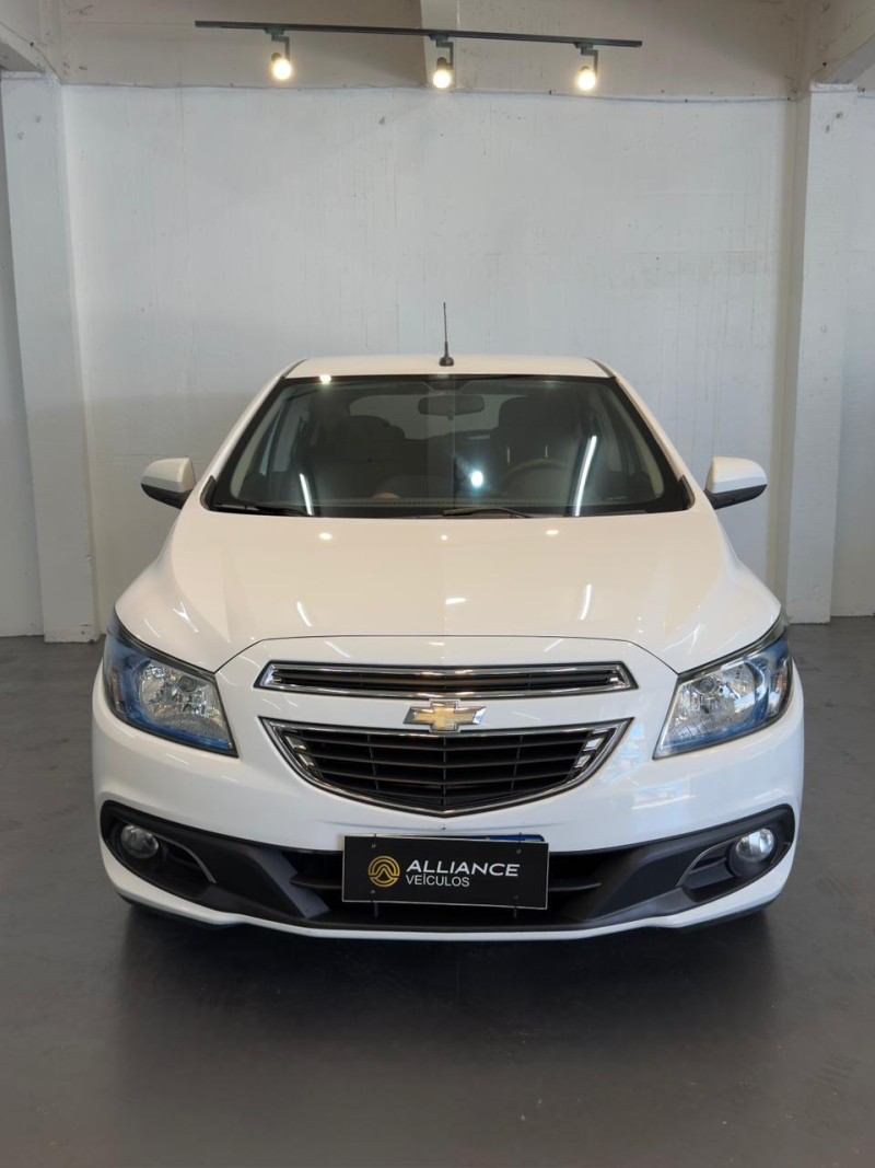 ONIX 1.4 MPFI LTZ 8V FLEX 4P MANUAL - 2016 - CAXIAS DO SUL