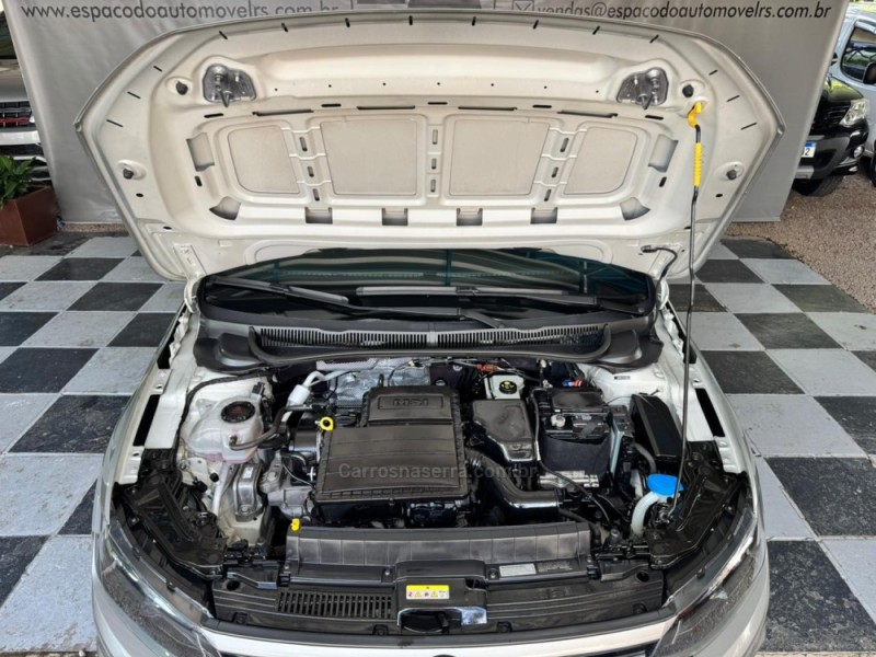 VIRTUS 1.6 MSI TOTAL FLEX MANUAL - 2022 - NOVA PRATA