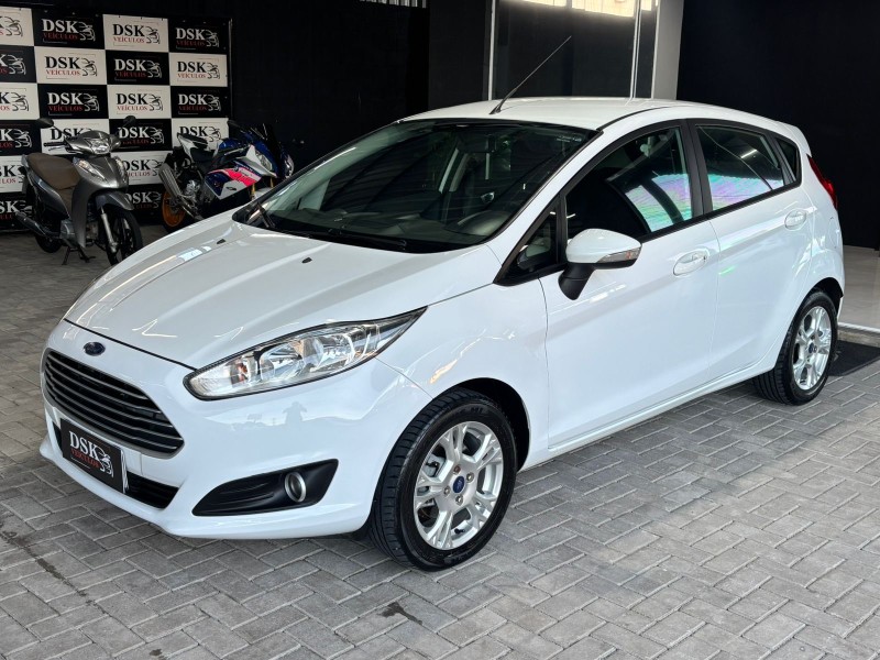 fiesta 1.6 se hatch 16v flex 4p automatico 2014 caxias do sul