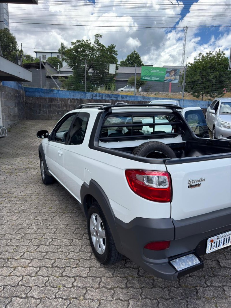 STRADA 1.4 MPI HARD WORKING CD 8V FLEX 3P MANUAL - 2018 - FARROUPILHA