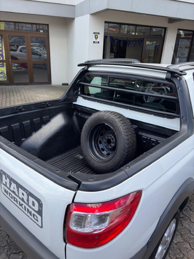 STRADA 1.4 MPI HARD WORKING CD 8V FLEX 3P MANUAL - 2018 - FARROUPILHA