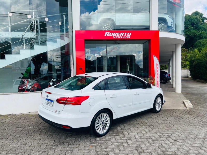 FOCUS 2.0 TITANIUM SEDAN 16V FLEX 4P AUTOMÁTICO - 2016 - BENTO GONçALVES