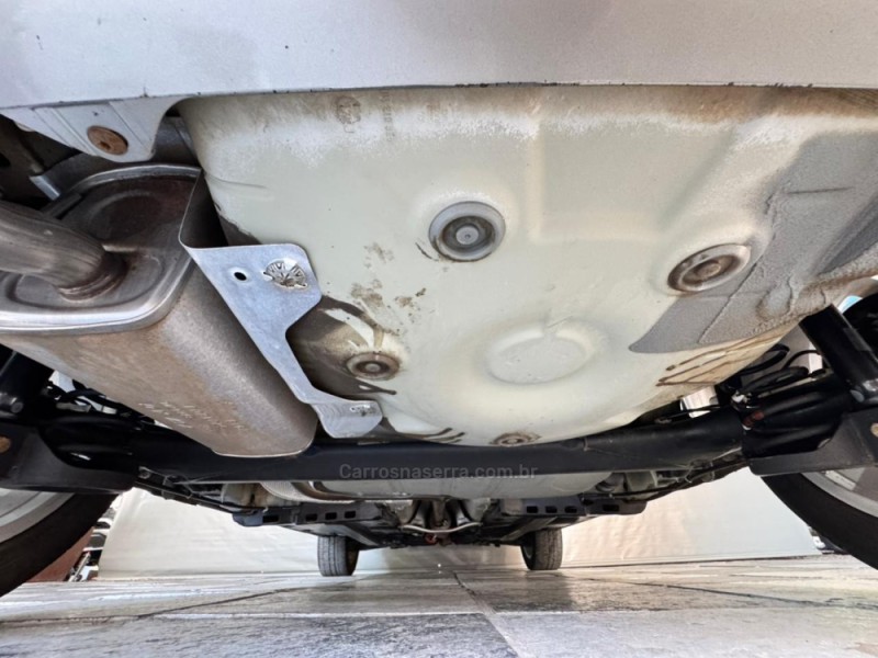 FOX 1.6 MI HIGHLINE 8V FLEX 4P AUTOMATIZADO - 2014 - NOVA PRATA