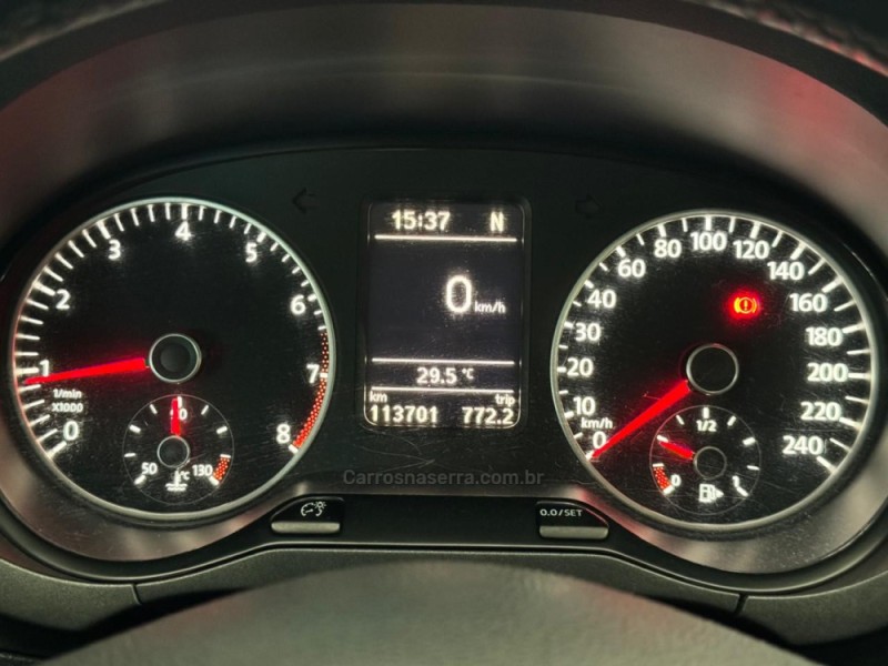 FOX 1.6 MI HIGHLINE 8V FLEX 4P AUTOMATIZADO - 2014 - NOVA PRATA