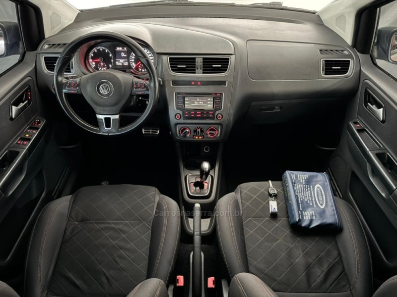 FOX 1.6 MI HIGHLINE 8V FLEX 4P AUTOMATIZADO - 2014 - NOVA PRATA