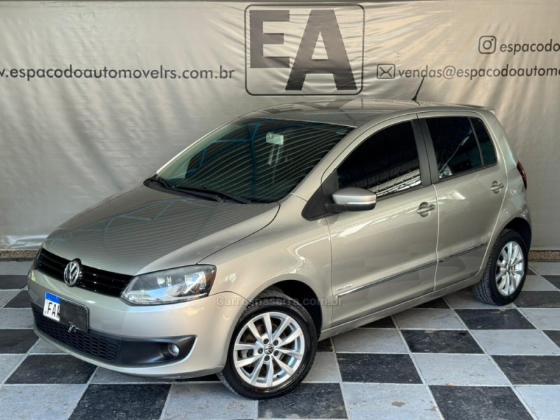 fox 1.6 mi highline 8v flex 4p automatizado 2014 nova prata