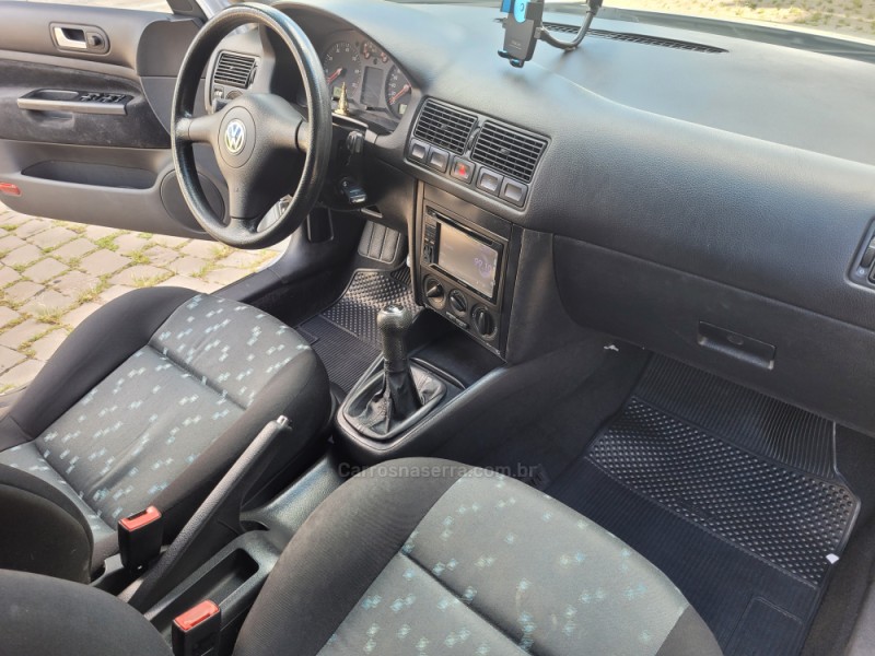 GOLF 1.6 MI GENERATION 8V GASOLINA 4P MANUAL - 2003 - FLORES DA CUNHA