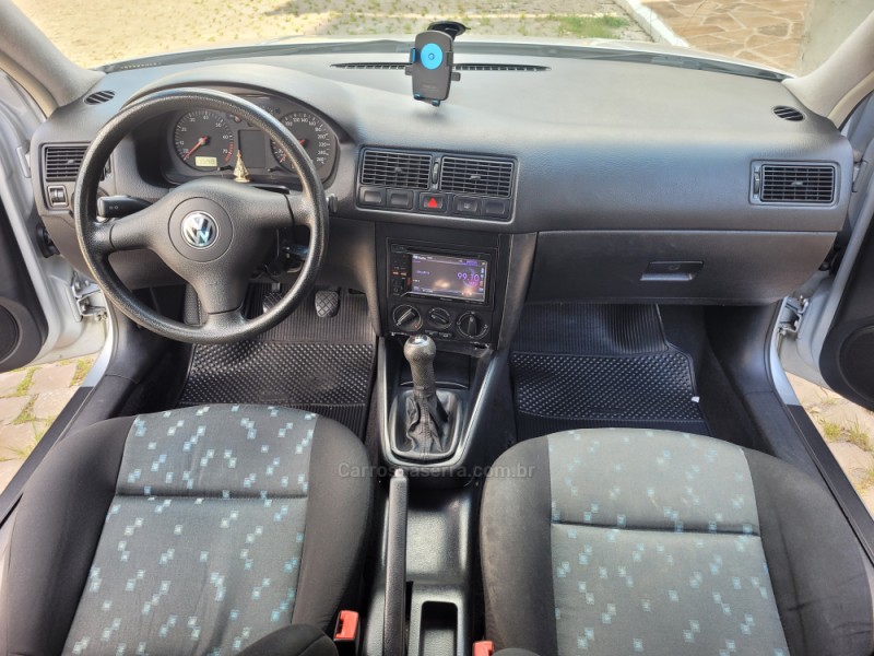 GOLF 1.6 MI GENERATION 8V GASOLINA 4P MANUAL - 2003 - FLORES DA CUNHA