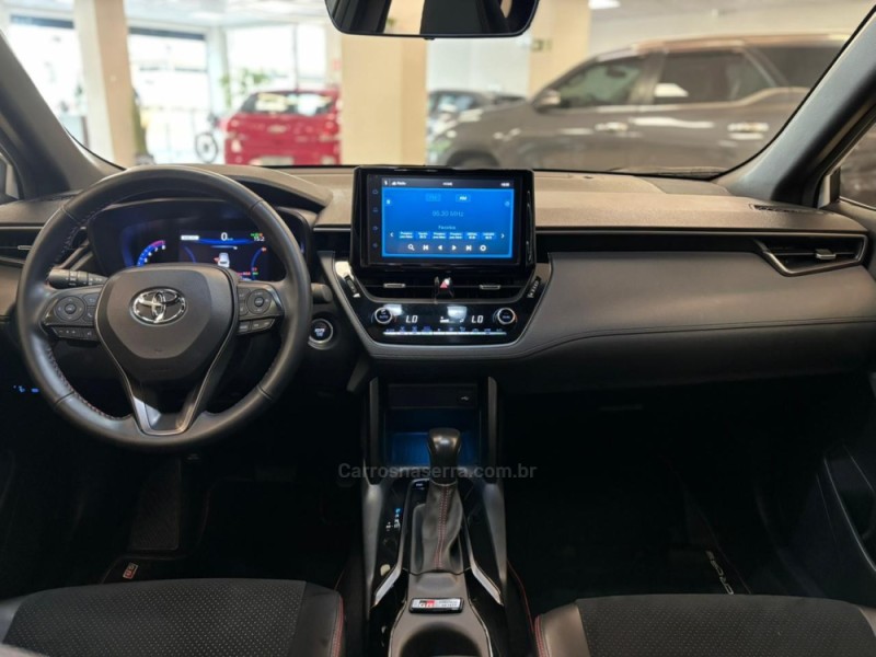 COROLLA 2.0 CROSS GR-S 16V FLEX 4P AUTOMÁTICO - 2023 - CARLOS BARBOSA