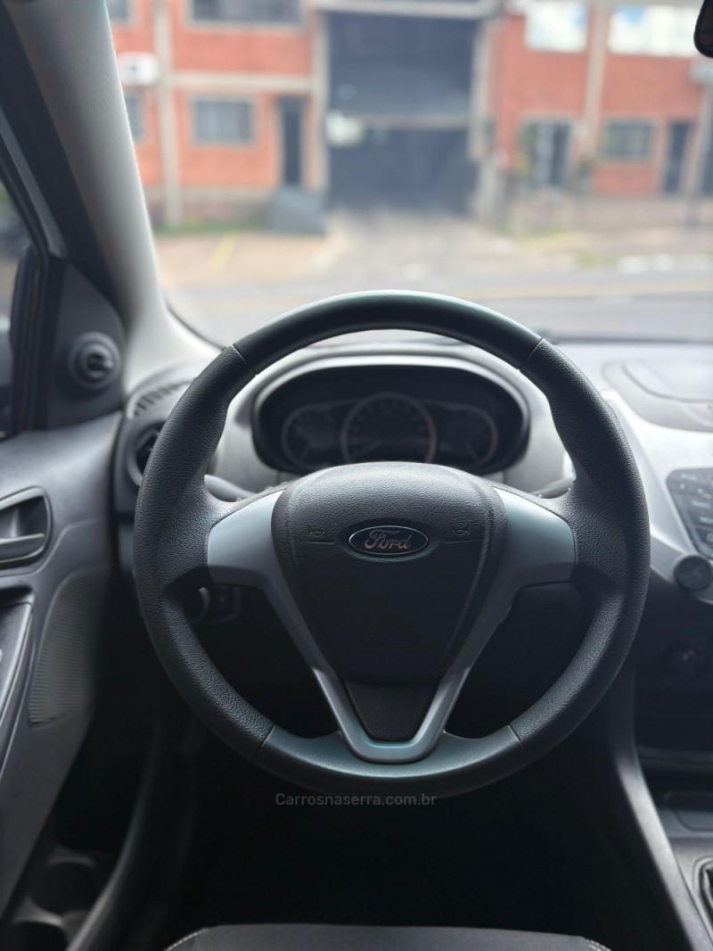 KA 1.0 SE 12V FLEX 4P MANUAL - 2017 - NOVO HAMBURGO