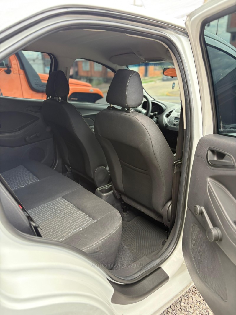 KA 1.0 SE 12V FLEX 4P MANUAL - 2017 - NOVO HAMBURGO