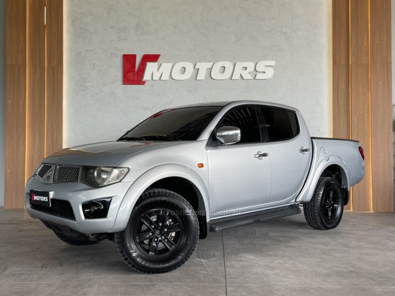 L200 TRITON 3.2 HPE 4X4 CD 16V TURBO INTERCOOLER DIESEL 4P AUTOMÁTICO - 2011 - PAROBé