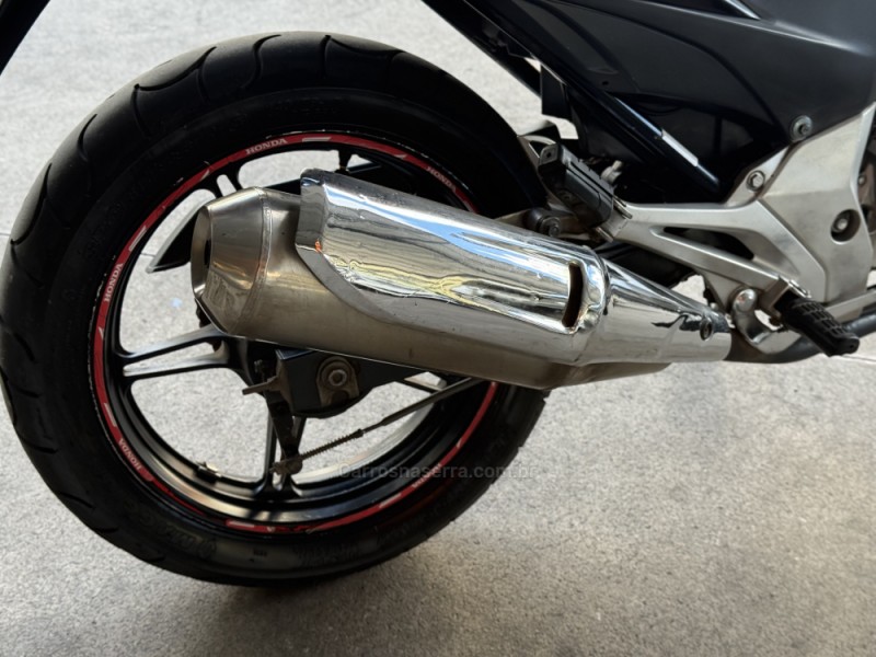 CB 300R  - 2011 - CAXIAS DO SUL