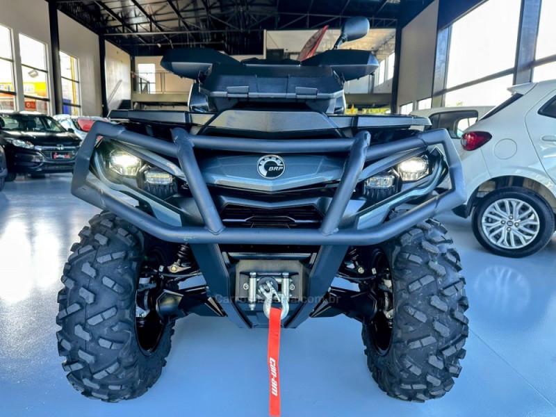 OUTLANDER 1000X MR - 2023 - TRêS COROAS