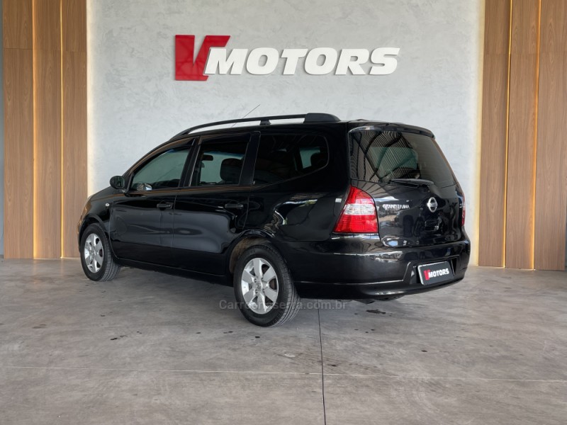GRAND LIVINA 1.8 S 16V FLEX 4P MANUAL - 2012 - PAROBé