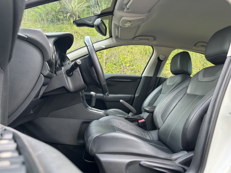 C4 LOUNGE 1.6 EXCLUSIVE 16V TURBO GASOLINA 4P AUTOMÁTICO - 2014 - BENTO GONçALVES