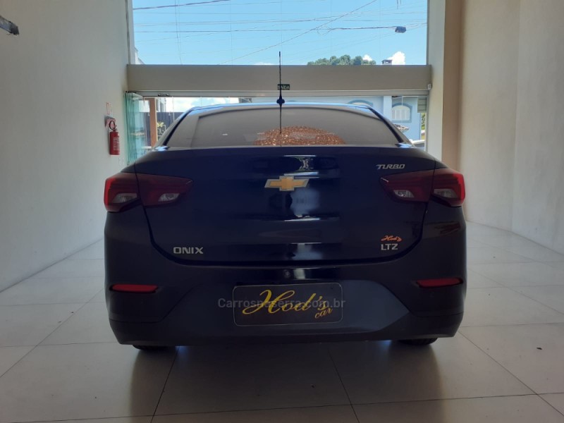 ONIX 1.0 LTZ 12V TURBO FLEX 4P MANUAL - 2020 - CANELA