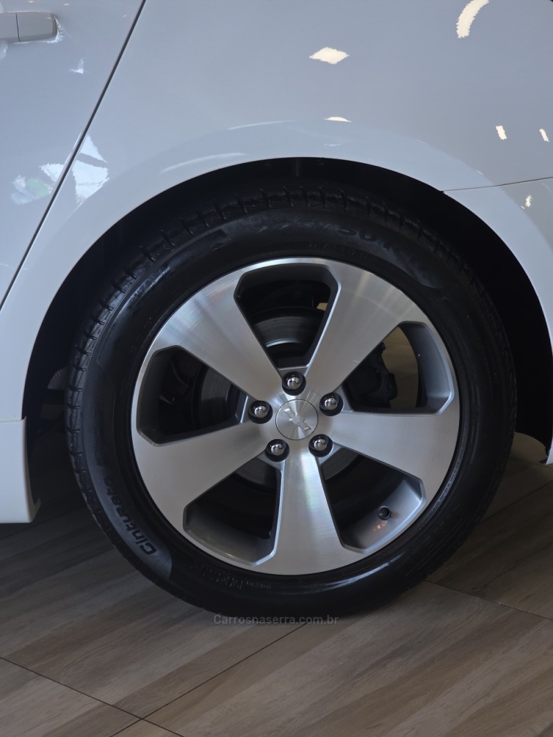 CRUZE 1.8 LT 16V FLEX 4P AUTOMÁTICO - 2013 - CAXIAS DO SUL