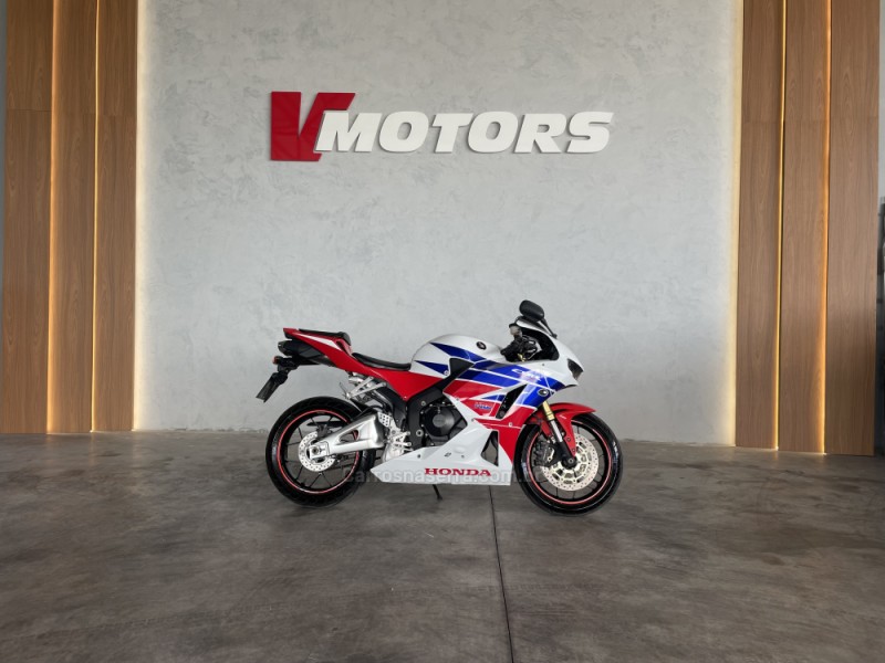 CBR 600RR ABS - 2014 - PAROBé