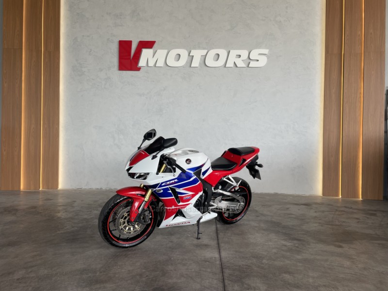 CBR 600RR ABS - 2014 - PAROBé