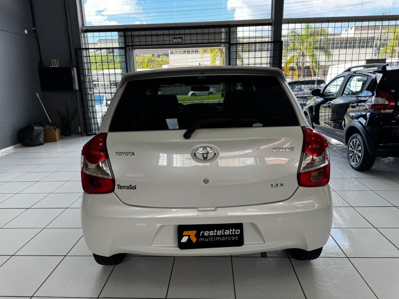ETIOS 1.3 X 16V FLEX 4P MANUAL - 2016 - CAXIAS DO SUL