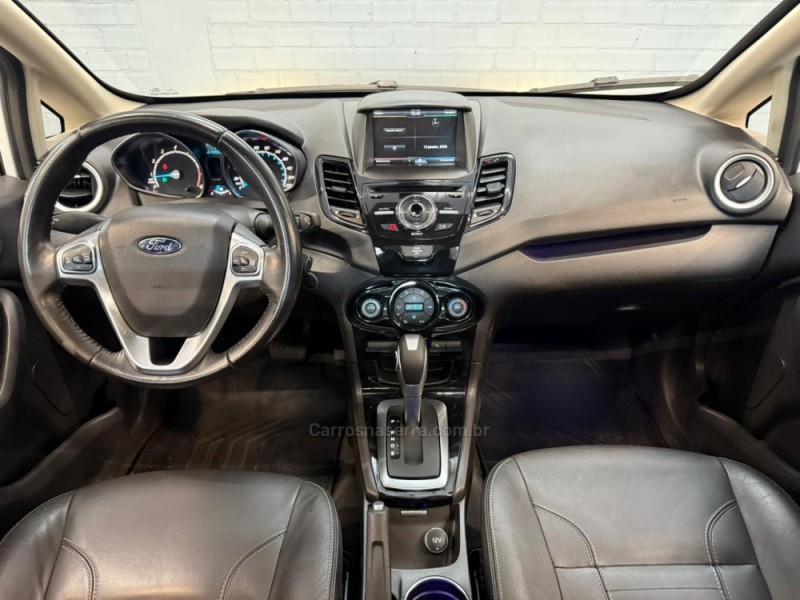 FIESTA 1.6 TITANIUM PLUS SEDAN 16V FLEX 4P AUTOMÁTICO - 2015 - CAXIAS DO SUL