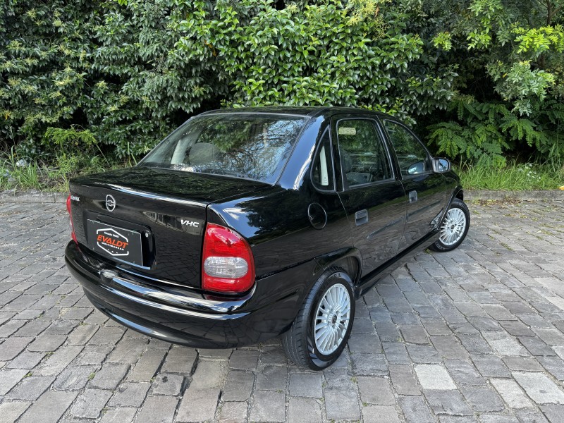 CLASSIC 1.6 MPFI SPIRIT 8V GASOLINA 4P MANUAL - 2005 - CAXIAS DO SUL