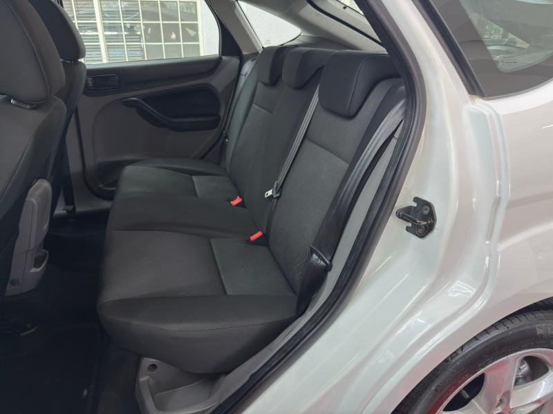 FOCUS 1.6 GLX 16V FLEX 4P MANUAL - 2012 - CAXIAS DO SUL