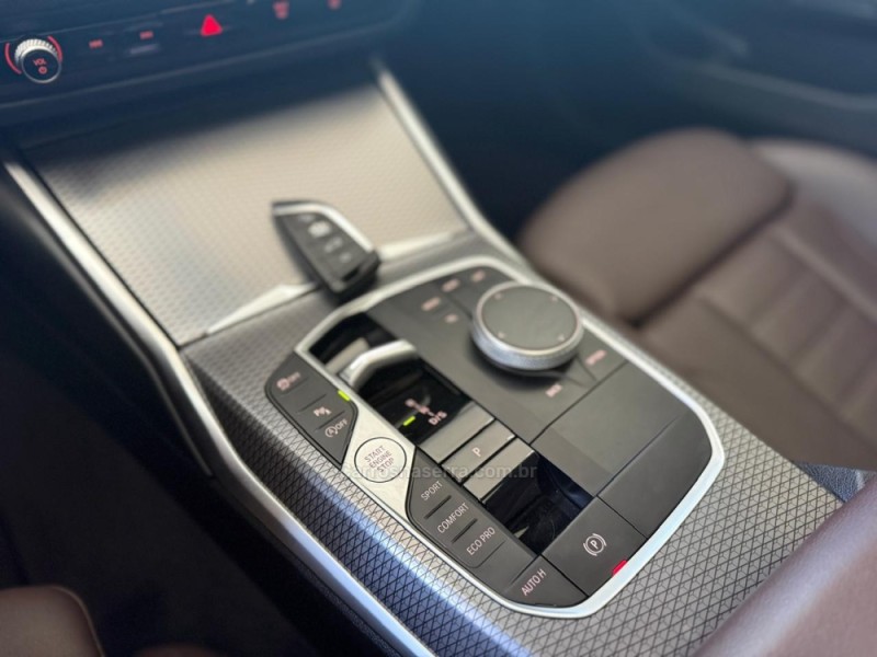 320I 2.0 M SPORT 16V TURBO ACTIVEFLEX 4P AUTOMÁTICO - 2024 - SãO LEOPOLDO