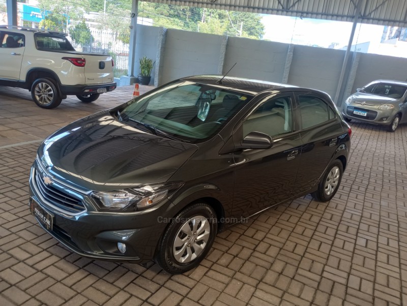 ONIX 1.0 MPFI LT 8V FLEX 4P MANUAL - 2017 - CAXIAS DO SUL