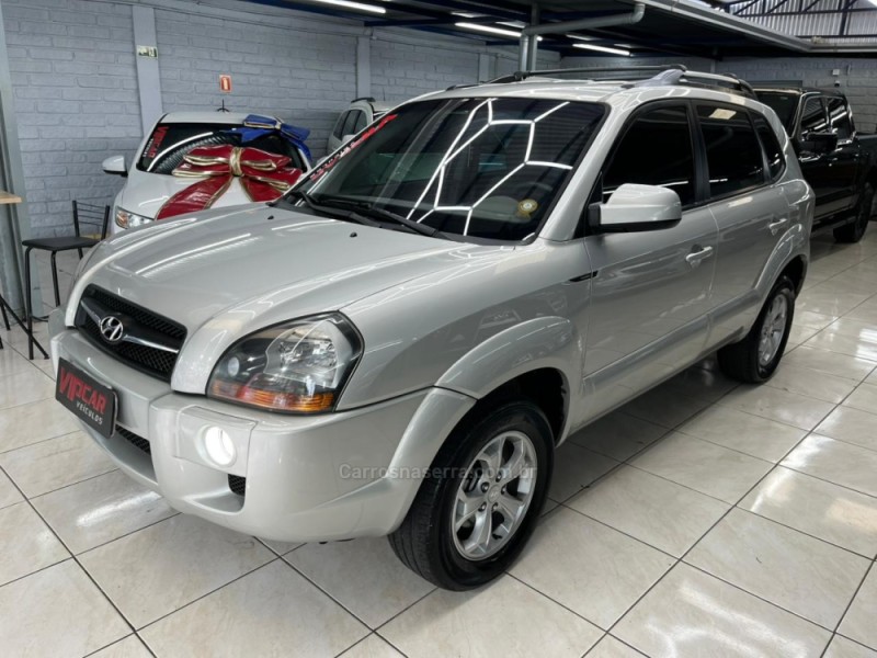 tucson 2.0 mpfi gls base 16v 143cv 2wd flex 4p automatico 2011 estancia velha