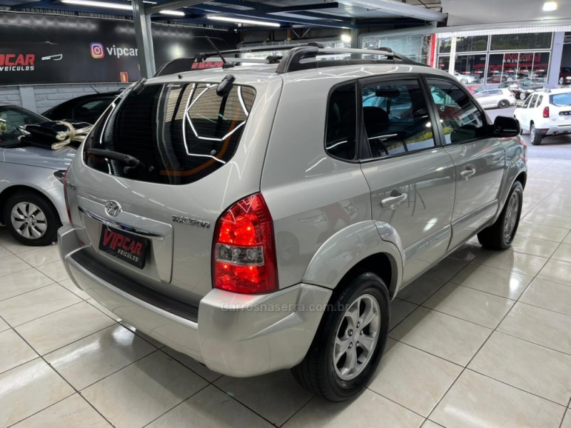 TUCSON 2.0 MPFI GLS BASE 16V 143CV 2WD FLEX 4P AUTOMÁTICO - 2011 - ESTâNCIA VELHA
