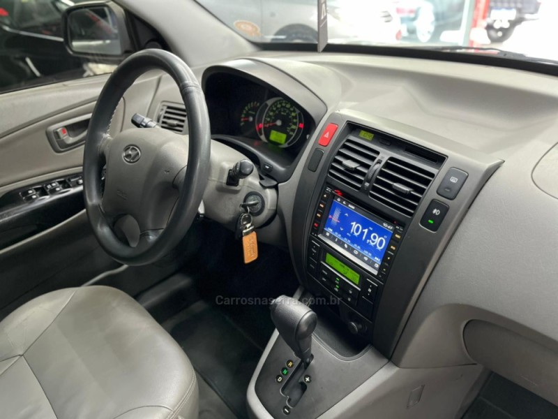 TUCSON 2.0 MPFI GLS BASE 16V 143CV 2WD FLEX 4P AUTOMÁTICO - 2011 - ESTâNCIA VELHA