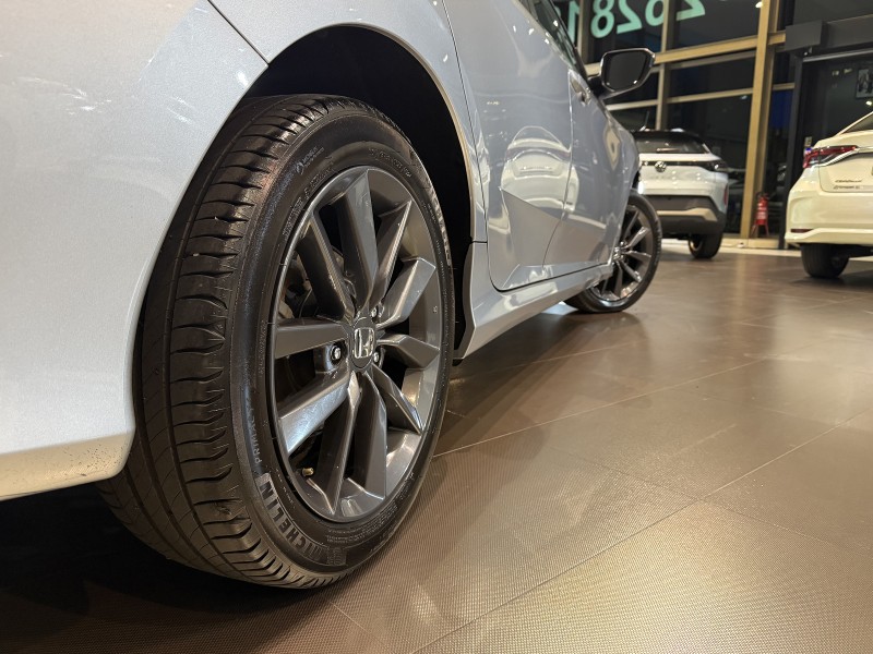 CIVIC 2.0 LX SEDAN 16V FLEX 4P AUTOMÁTICO - 2021 - FARROUPILHA