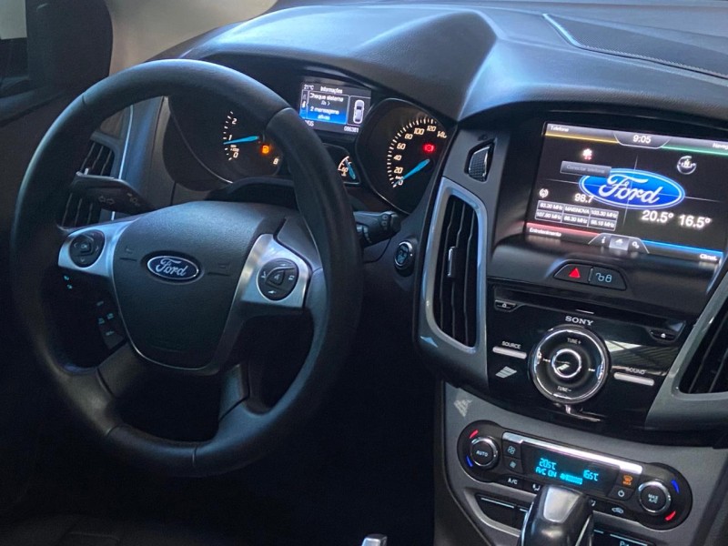 FOCUS 2.0 TITANIUM HATCH 16V FLEX 4P MANUAL - 2015 - CAXIAS DO SUL