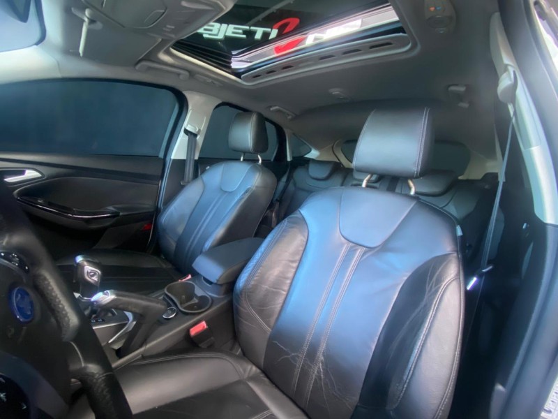 FOCUS 2.0 TITANIUM HATCH 16V FLEX 4P MANUAL - 2015 - CAXIAS DO SUL