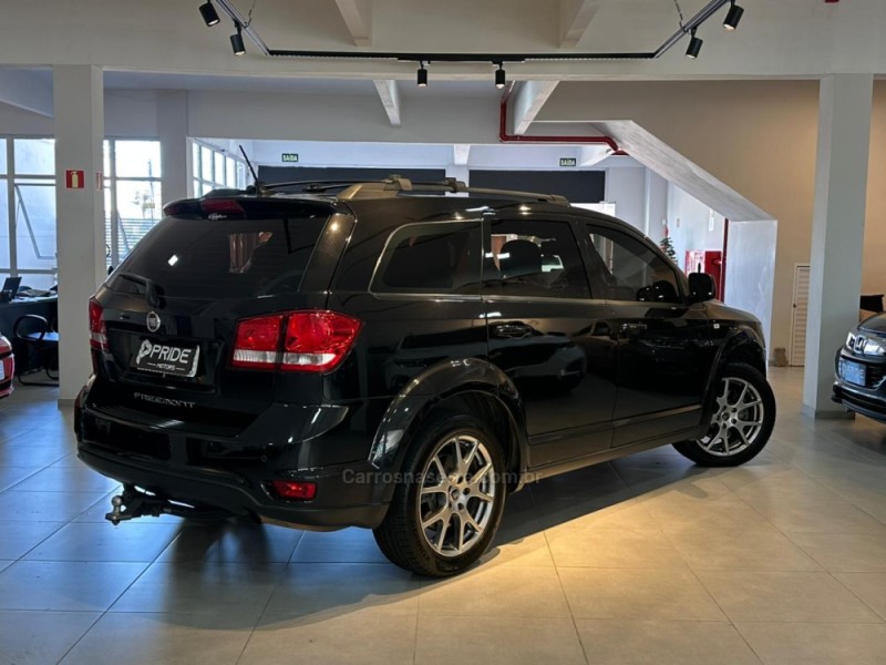 FREEMONT 2.4 PRECISION 16V GASOLINA 4P AUTOMÁTICO - 2015 - CAXIAS DO SUL