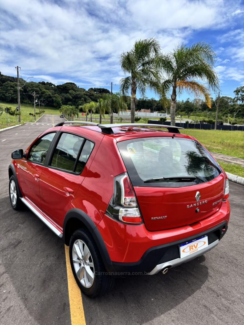 SANDERO 1.6 STEPWAY 8V FLEX 4P MANUAL - 2014 - CARLOS BARBOSA