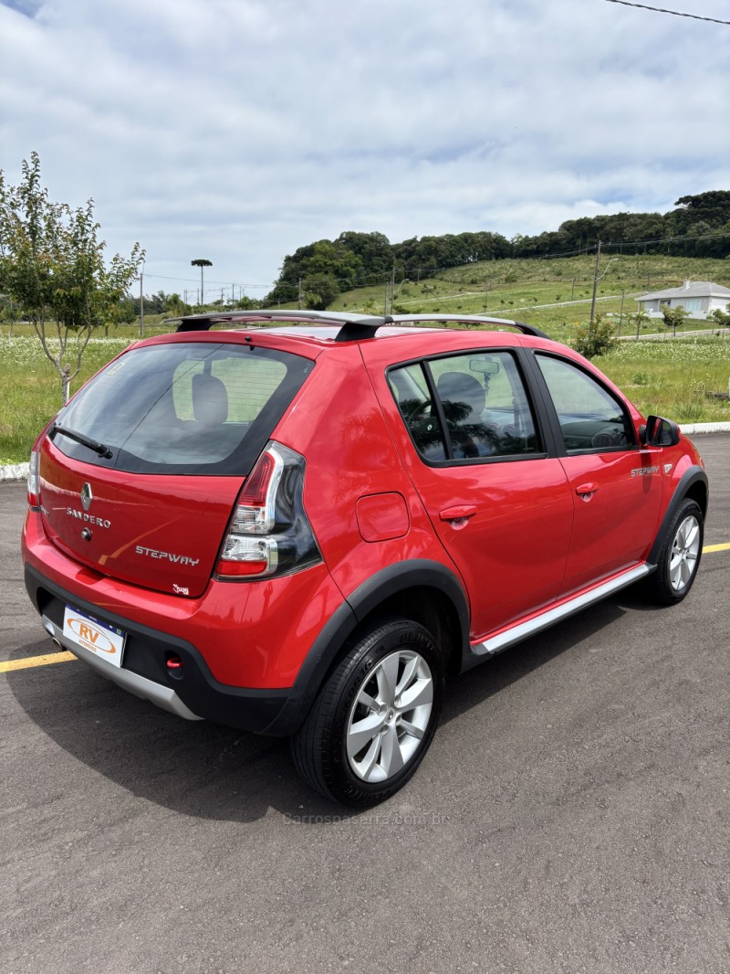 SANDERO 1.6 STEPWAY 8V FLEX 4P MANUAL - 2014 - CARLOS BARBOSA