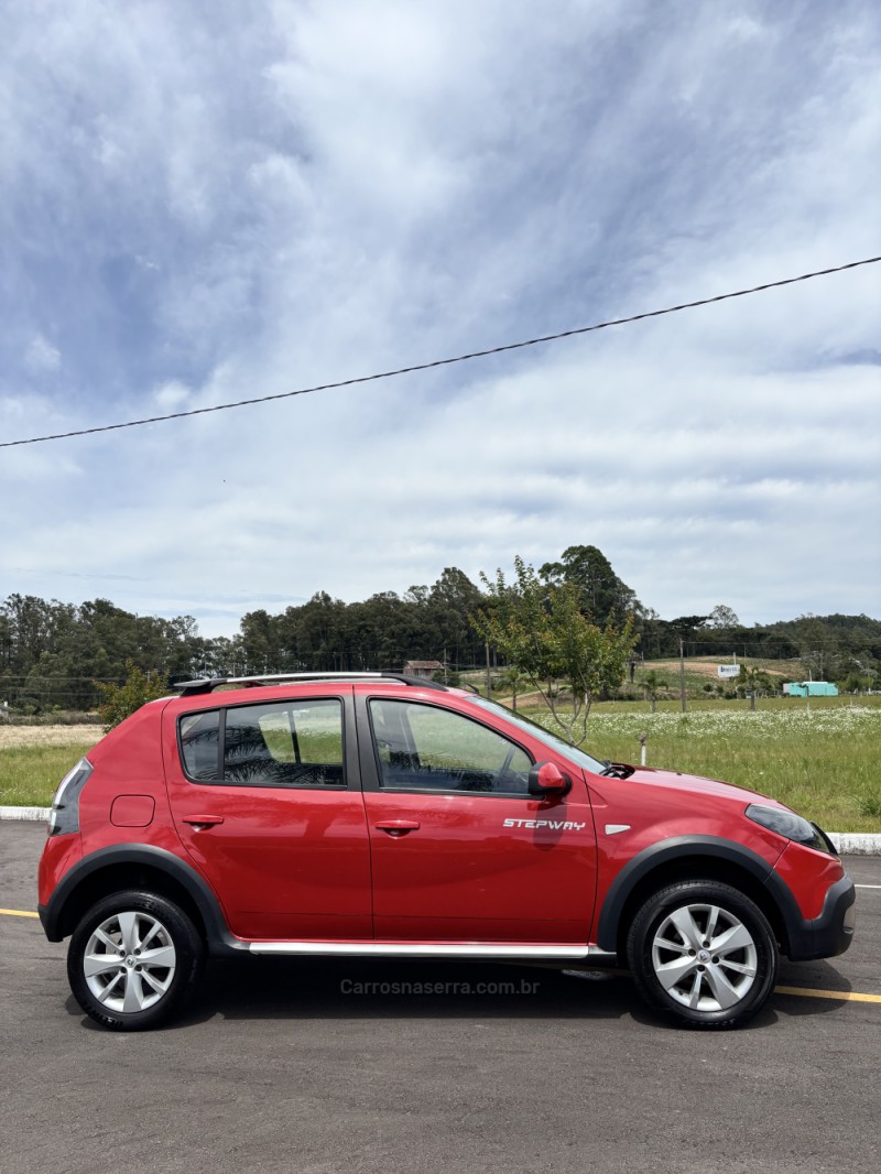 SANDERO 1.6 STEPWAY 8V FLEX 4P MANUAL - 2014 - CARLOS BARBOSA