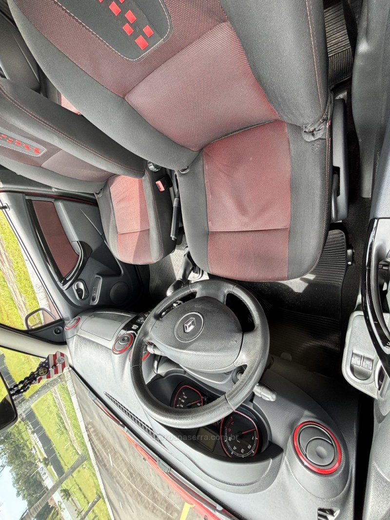 SANDERO 1.6 STEPWAY 8V FLEX 4P MANUAL - 2014 - CARLOS BARBOSA